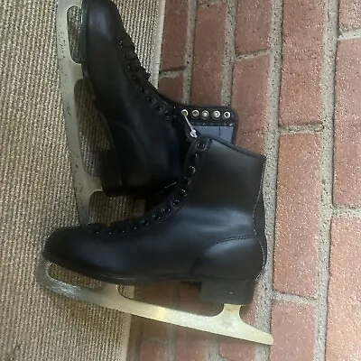 SLM Canada Men’s Size 9 Black Figure Skates • $25