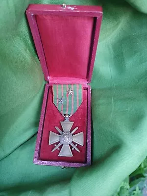 Croix De Guerre  French Cross Of War Medal WW1 With 2 Wound Stars And Case.  • £65