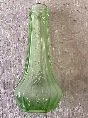 Vintage Green Depression Glass Salt Or Pepper Shaker - No Lid • $10.99