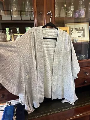 Cabi ATC Reversible Cape M/L Gray/White #5846 EUC • $7