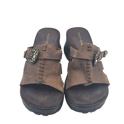 $18 • Buy Vintage Y2K Brown Leather Platform Rhinestone Buckle Slip On Sandals Size 6