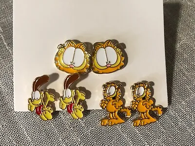 Garfield Odie Paws Earrings (3 Pack) • $15