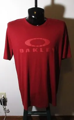 Men's OAKLEY Burgundy Short Sleeve Semi-Compression T-Shirt Size 2XL NWOT • $24