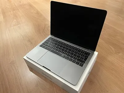 Apple MacBook Pro Core I5 13  A1708 2016 Laptop 256GB SSD 8GB RAM Space Gray • £159
