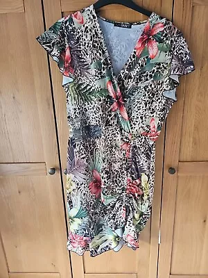 Quiz Tropical Print Dress Size  14 • £3