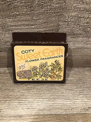 Vintage Coty Sweet Earth Flower Fragrance Compact 1970’s Div. Of Pfizer New York • $175