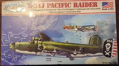 Atlantis 1:82  B-24 J Liberator Bomber  Pacific Raider   NIB • $14.20