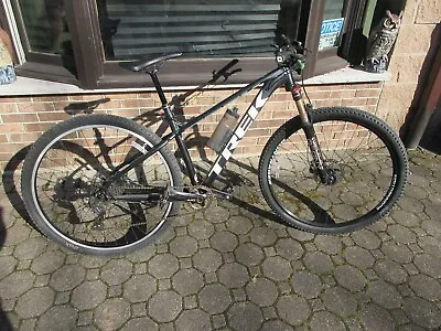 Trek Marlin 5 29  Hardtail Mountain Bike Bolany 32 Suspension 7 Speed Bicycle M • $225