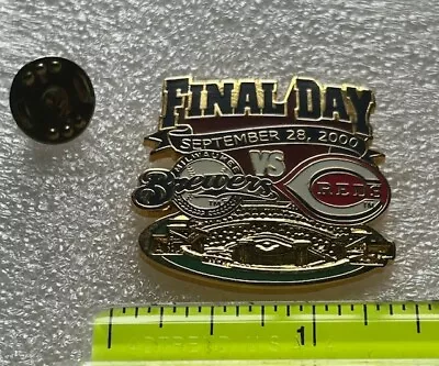 Final Game Day Milwaukee County Stadium Brewers Vs Reds Lapel Pin Sept 28 2000 • $8.94