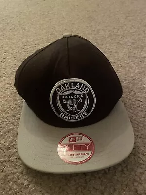 Genuine Oakland Raiders Snap Back Men’s Hat Excellent Condition With Sticker • £7