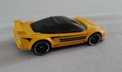 $8.99 • Buy Hot Wheels 90 Acura Nsx Yellow Nightburnerz 2014 Loose