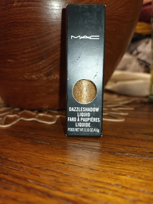 £9.99 • Buy Mac Dazzleshadow Liquid In Flash And Dash Shade. Brand New With Box