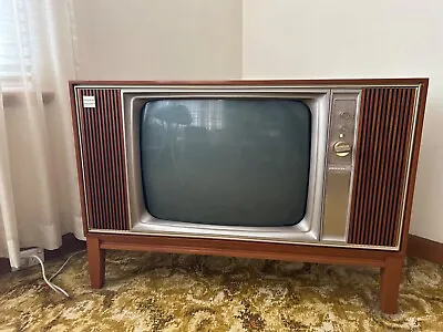 $100 • Buy 1950s Retro TV - Kriesler Lowliner 25