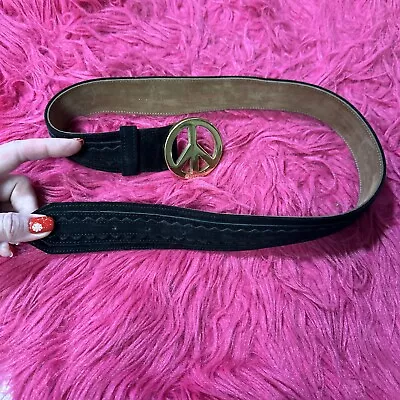 Moscino Belt  Vintage 80's Gold Lock Black Suede Belt Size 40. • $99