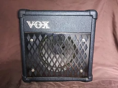 VOX DA5 Battery Powered Compact Guitar Amp Built-In Amp Styles Built-In Effects  • $124.99