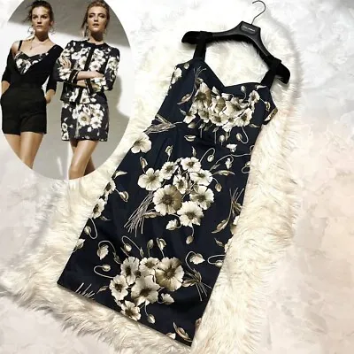 Catalog Description Dolce & Gabbana Floral Sleeveless One Piece Dress 40 Navy • $450
