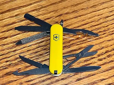 New Victorinox Swiss Army 58mm Knife THIN MINICHAMP Yellow NO Pen 0.6385.8 • $64