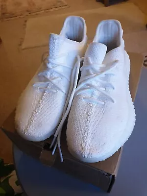 Size 10 - Yeezy Boost 350 V2 All White Bargain Weekend Reduced • £90