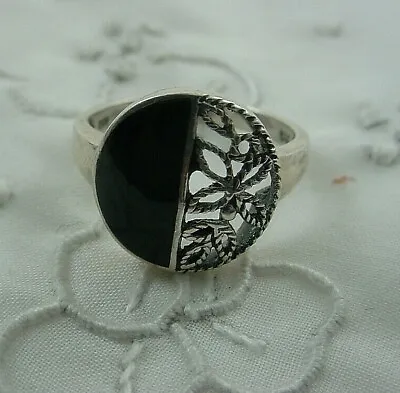$31.99 • Buy CW Charles Winston Sterling Silver Black Onyx & Leaves Ring Size 7.75