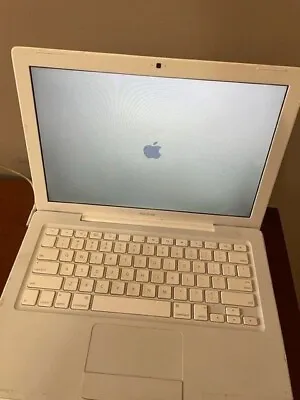 Apple MacBook A1181 13.3  Laptop (2007) For Parts • $26