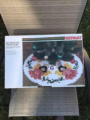 $63.99 • Buy Bernat Latch Hook Kits Holiday On The Floor Angel Tree Skirt/rug 1979