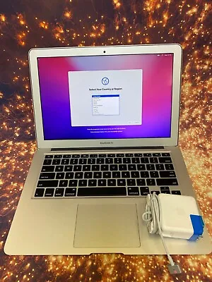 2015 Apple MacBook Air 13 Inch / Dual Core I5/ 8GB / 128GB SSD. OS Monterey • $169.95