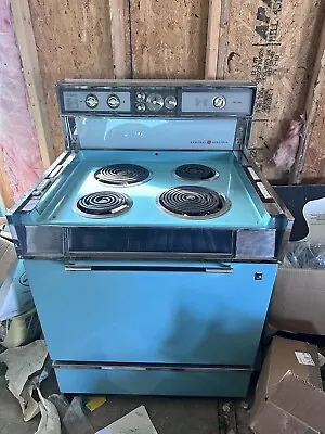 RARE Vintage General Electric Turquoise Electric Stove • $600