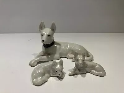 Vintage White Luster German Shepard Dog With 2 Pups Figurines Made In Japan • $20