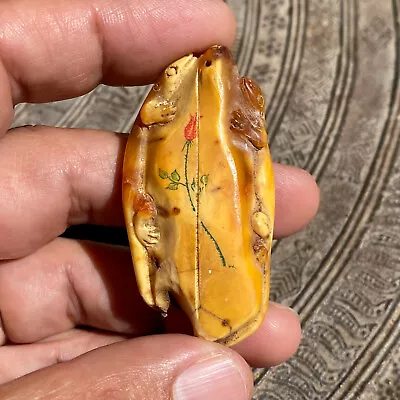 Vtg Carved Lizard Scrimshaw Butterscotch Baltic Amber Necklace Pendant 9.8 Grams • $9.99