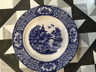 Olde Alton Ware Willow Pattern Blue And White Plate 9’in Diameter. • £9