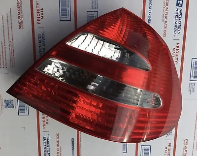 03-06 Mercedes-Benz E320 E350 E500 W211 Tail Light Passenger Side  Right OEM • $60