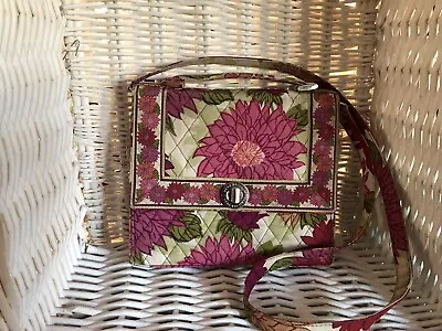 Vera Bradley Julia HELLO DAHLIA Crossbody Handbag Quilted Purse TurnLock • $15.99