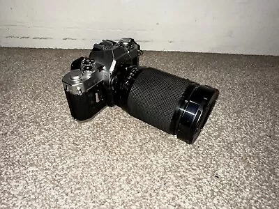 Vintage Canon AV1 Camera With Vivitar 28-200mm Lens + Battery • £44.99