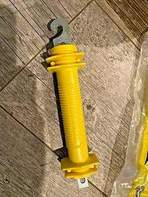 Dare Electric Fence Gate Handle Yellow - No Box - See Picture For Details. • $8.45