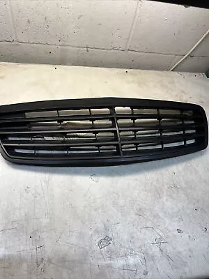 03-06 Mercedes W211 E320 E500 E55 Front Hood Radiator Grille Grill Black • $89.99