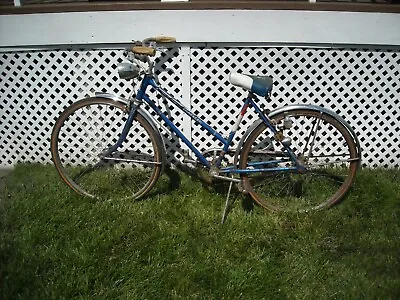 Vintage Schwinn Traveler Bicycle For Parts Or Restoration • $200