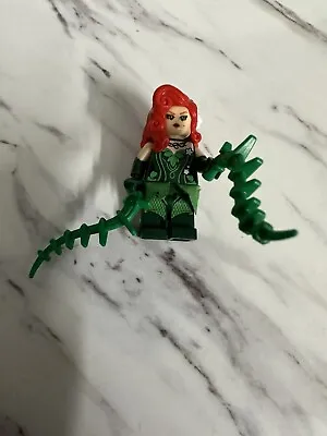 LEGO Minifigure Poison Ivy Super Heroes Sh327 With Skirt From Set 70908 • $60