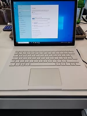 Microsoft Surface Book 2 13.5  (256GB SSD Intel Core I7-8650U 1.90 GHz 8GB) • £245