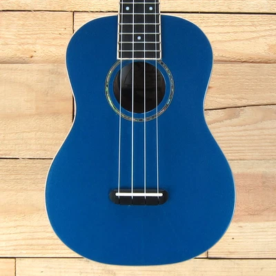 $169.99 • Buy Fender Zuma Classic Concert Uke, Walnut Fingerboard, Lake Placid Blue