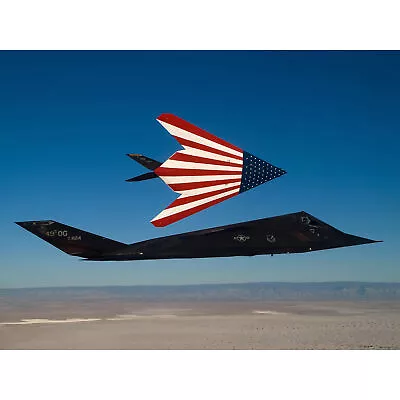 USAF F-117 Nighthawks American Flag Stealth Attack Aircraft Huge Wall Art Poster • £18.49