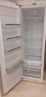 £20 • Buy Montpellier Integrated Tall Larder Fridge - Spare Parts Only
