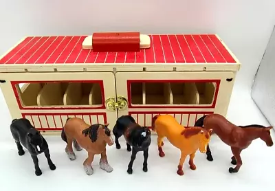 Melissa & Doug Take-Along 5-Toy Horses Show-Horse Wooden Stable Box Playset • $40