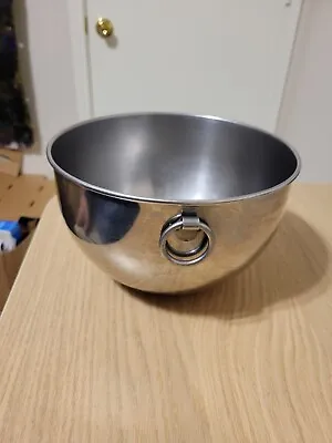 REVERE WARE 4 Qt Stainless Steel Mixing Bowl With Round O-Ring  • $25