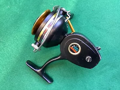 Vintage Penn 722Z Spinning Fishing Reel Made In USA Excellent • $52