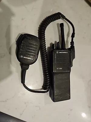 Motorola Ht1000 Ho1kdc9aa3bn 5 W Vhf 16ch W/scan  ( 136-178 Mhz )good Condition • $42.68