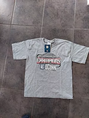 Nwt Uconn Huskies  2011 National Championship Youth T Tee Shirt Ncaa Small S • $9.95