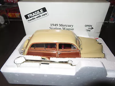 Danbury Mint 1949 Mercury Woody Station Wagon 1/24 • $120