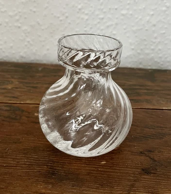 £3.99 • Buy Dartington Glass Vase 4 Inches