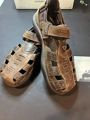 Earth Men's Coast Moss Savage Fisherman Sandals Size 9 • $25