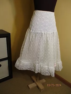 1950's Vintage White Lace Crinoline Skirt • $5